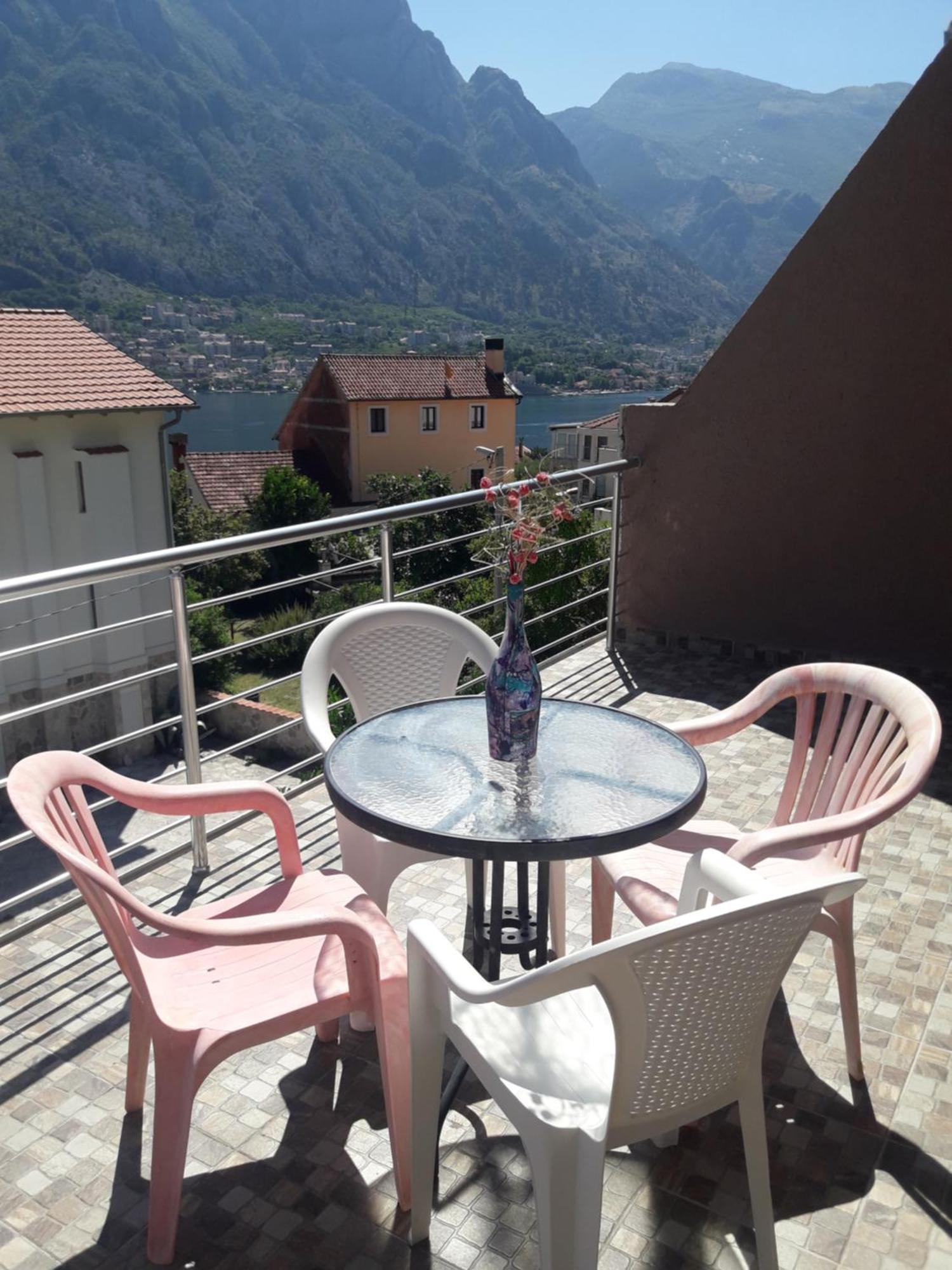 Appartamento Mir Cattaro Esterno foto